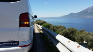 Blick auf den Gardasee, natürlich mit Bus
